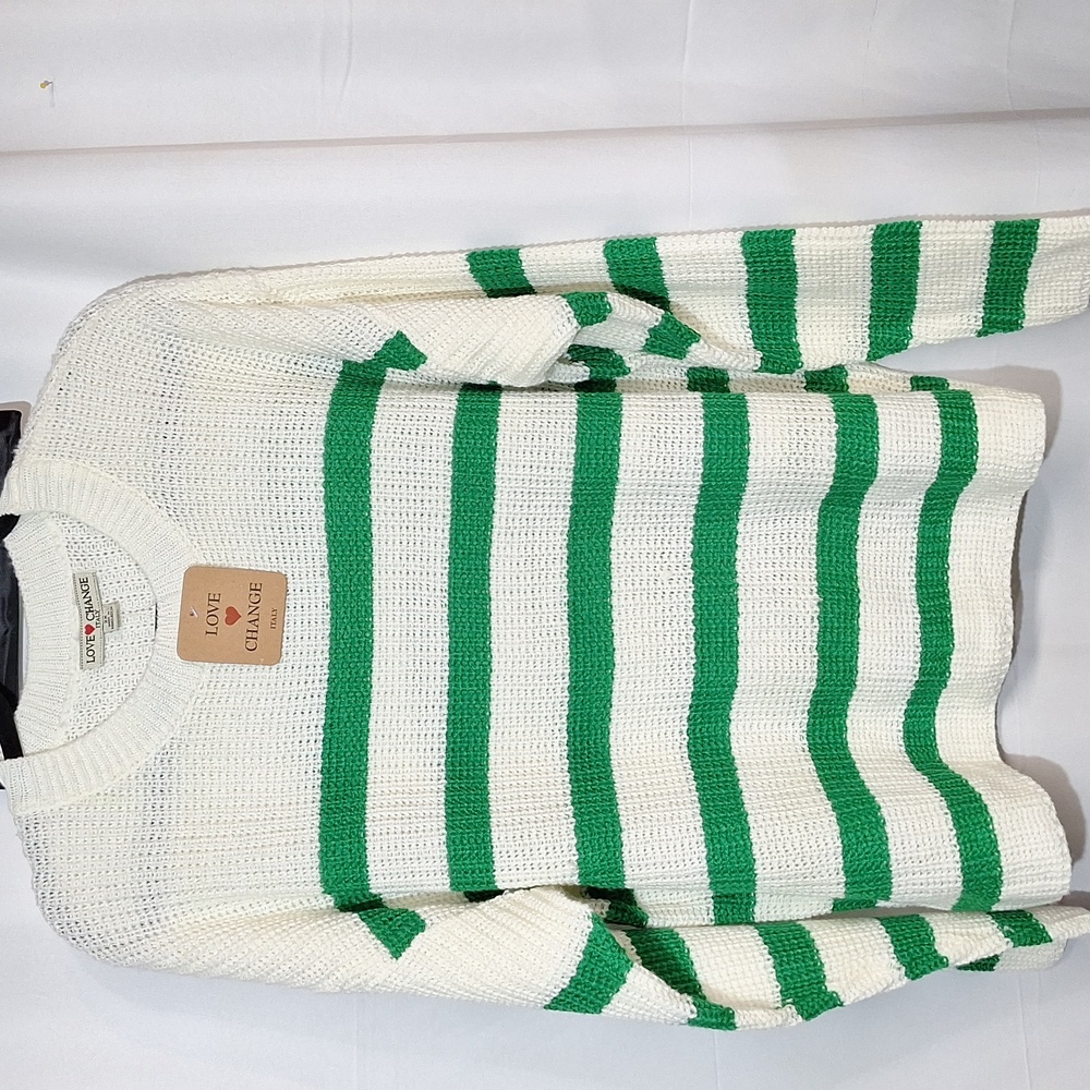 NEW!!!  LOVE CHANGE 2X SWEATER